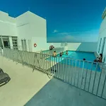 Emblemático Floor 16 Cerca al Mar